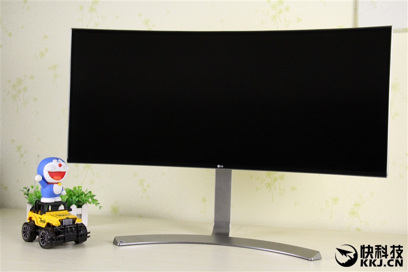 首发！LG 21：9曲面超宽屏显示器详测：震撼、惊艳