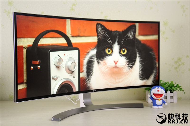 首发！LG 21：9曲面超宽屏显示器详测：震撼、惊艳