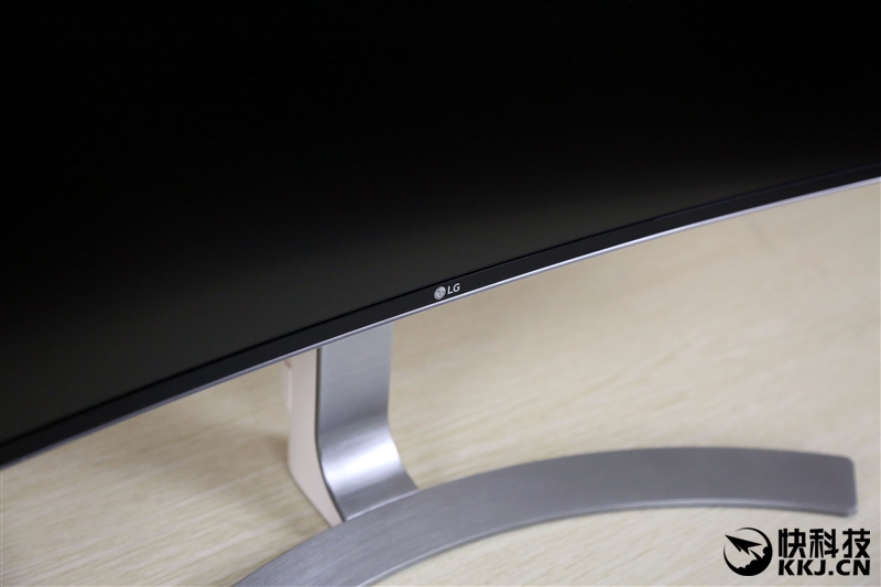 首发！LG 21：9曲面超宽屏显示器详测：震撼、惊艳