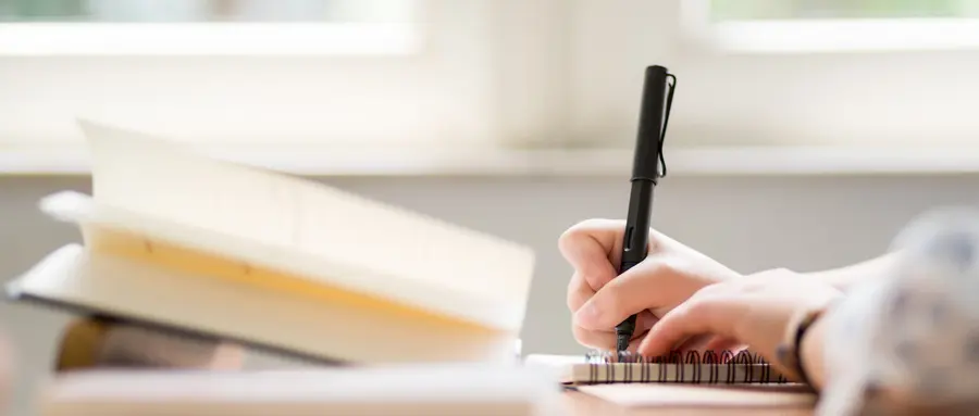 2023年时事新闻热点事件-国内外时事政治汇总话题作文素材