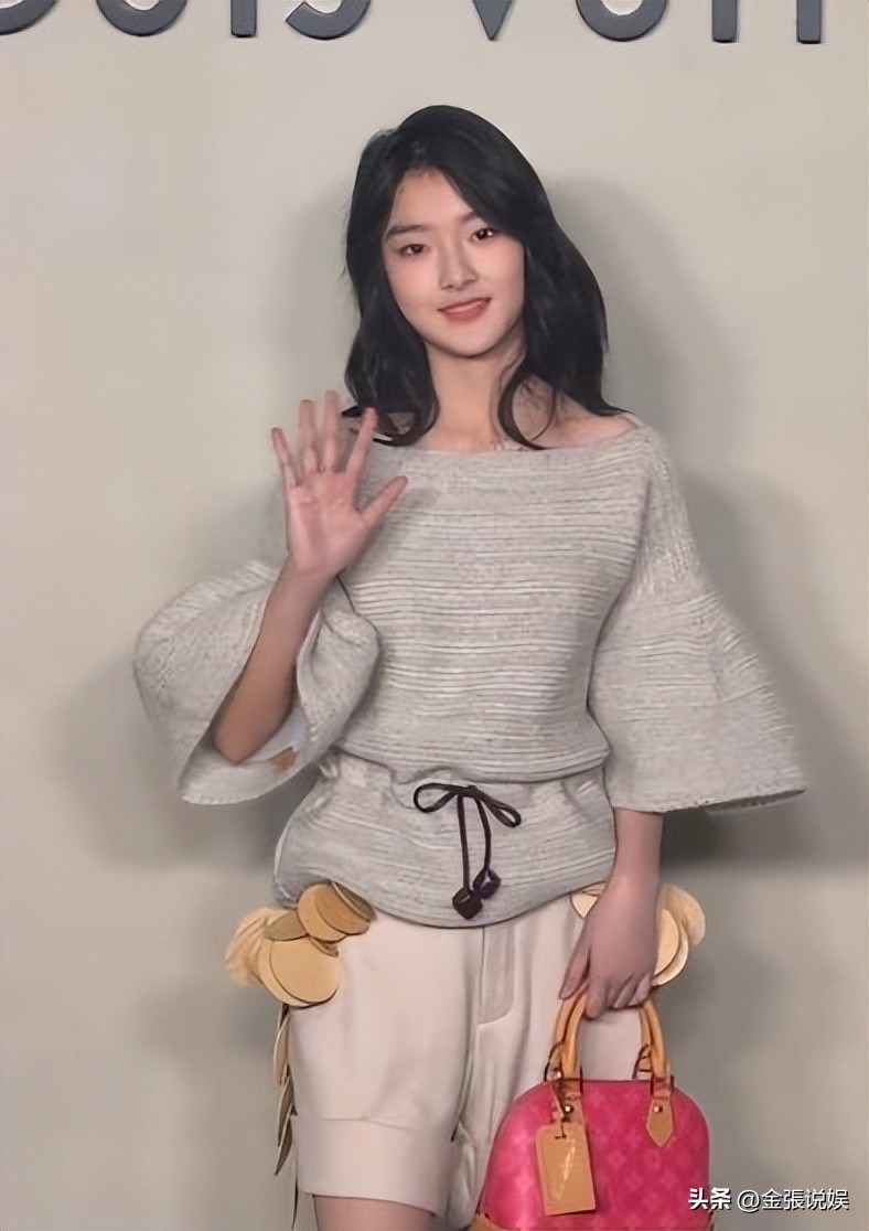 LV红毯太真实！巩俐让C位，金晨嘴歪，宋茜褶多，钟楚曦一脸男相