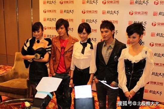 “黑道太子爷”陈楚河的选妃日记，女友个个都是人间绝色