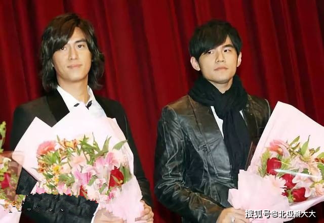 “黑道太子爷”陈楚河的选妃日记，女友个个都是人间绝色