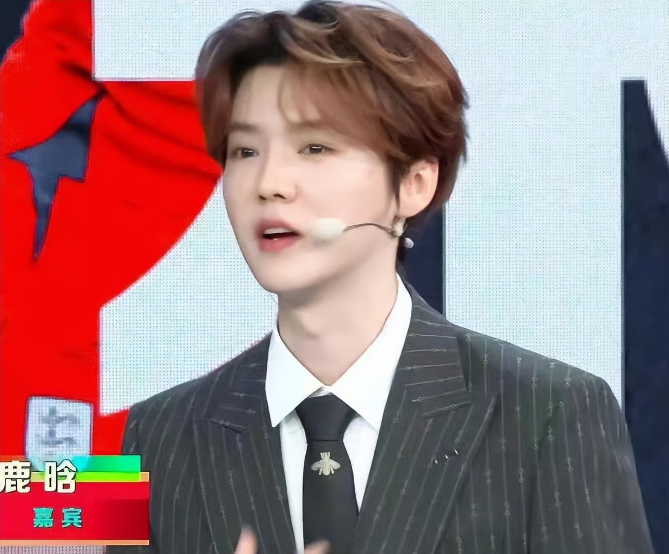 对比判刑13年的吴亦凡，再看27岁情定关晓彤的鹿晗，人间清醒