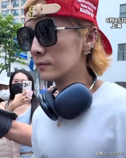 继离去的大S之后，35岁瘦脱相的鹿晗，再次给不少人提了个醒