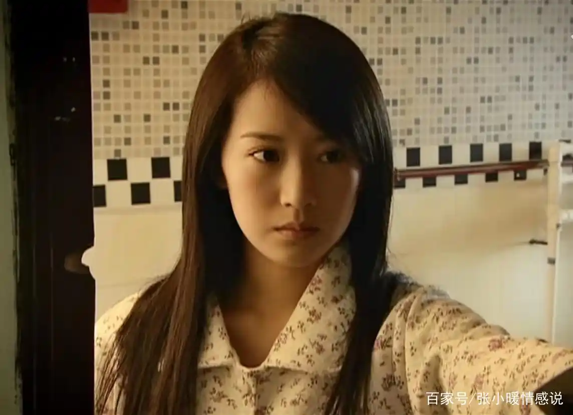 《蜗居》：宋思明副驾上的一抹处子血，彻底撕开了海藻隐藏的欲望