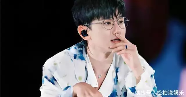 张杰再被质疑假唱,实力歌手遭网友攻击,背后默默付出令人动容