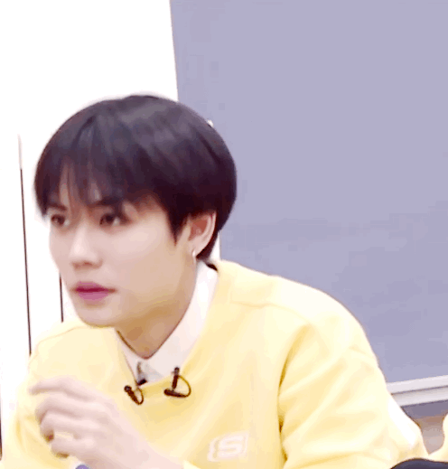 华晨宇吴亦凡绝美“撩发杀” 男生发型A爆指南