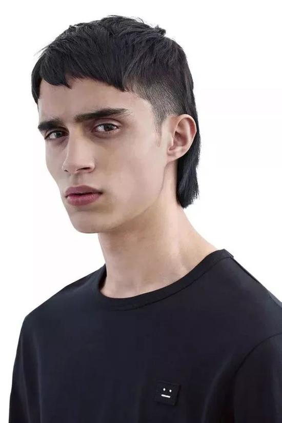 华晨宇吴亦凡绝美“撩发杀” 男生发型A爆指南