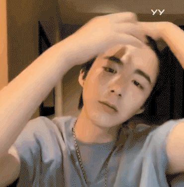 华晨宇吴亦凡绝美“撩发杀” 男生发型A爆指南