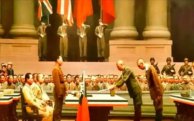 高市麻烦不小！美俄出手补刀，日本记者火上浇油，必须驱逐薛剑