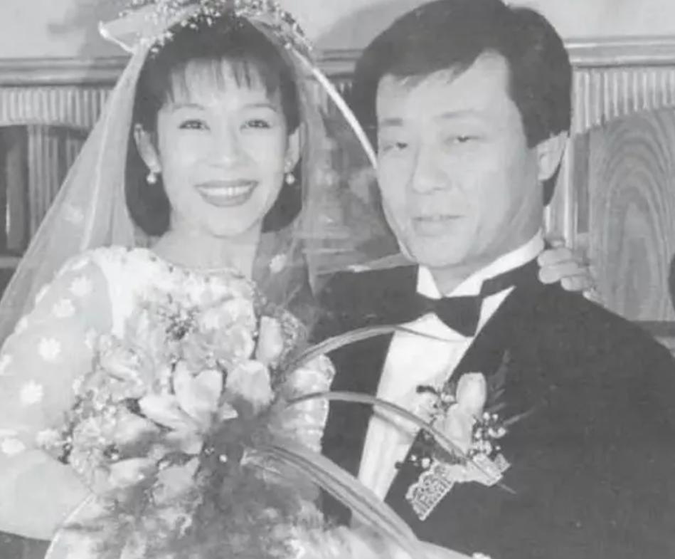 一夫二妻“视帝”寇世勋：原配不离不弃，偏房隐退，晚年儿孙满堂