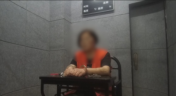 两女子轮流扮孕妇碰瓷多车被刑拘