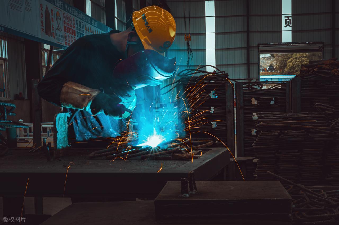 目前大环境下,普通人的“出路”在哪里?