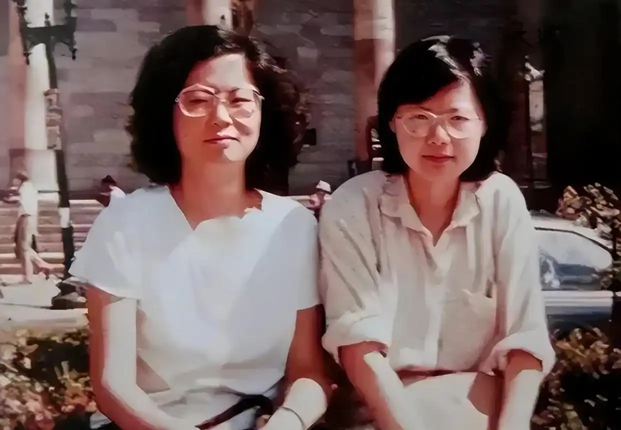 原来如此,蔡英文,69岁坚持台独的固执老妇,无子无配原因深藏!