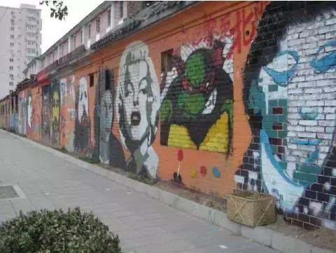 特稿 | 中国有涂鸦:深夜街头自由写手的故事