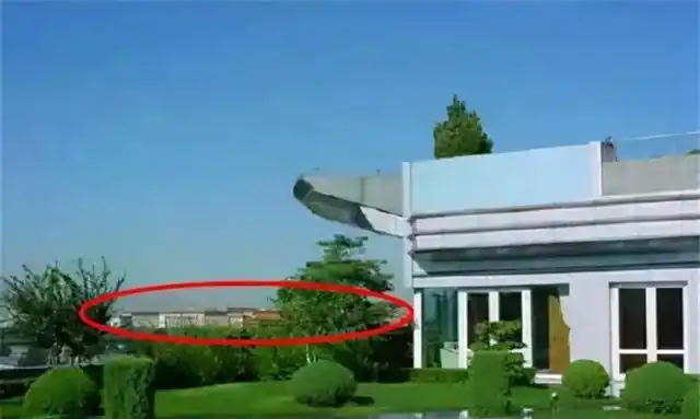 “晴格格”王艳为何巅峰退圈？只因丈夫王志才，在北京紫禁城隔壁给她盖了座“皇宫”