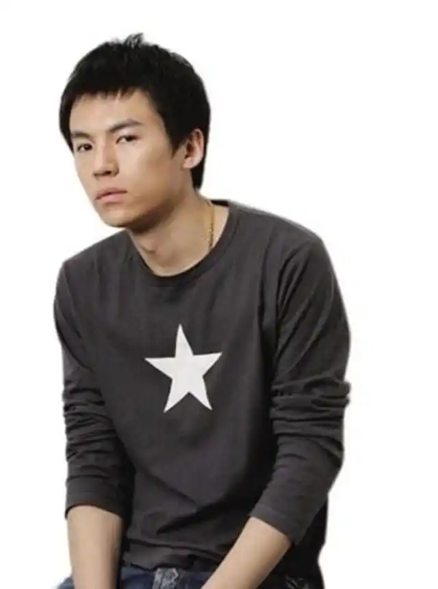 “晴格格”王艳为何巅峰退圈？只因丈夫王志才，在北京紫禁城隔壁给她盖了座“皇宫”