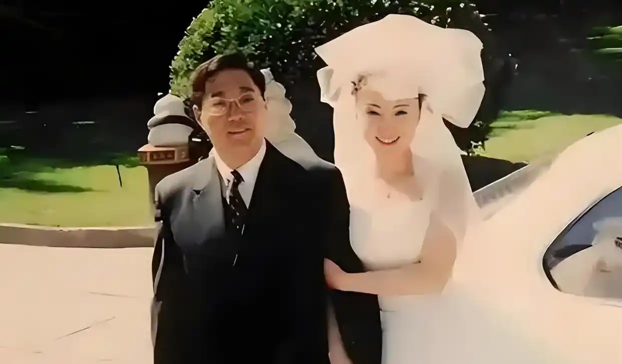 51岁王艳终于熬出头!婆婆去世、丈夫失联,23年忍辱终爆发