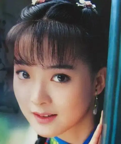 王艳：因“晴儿”走红，嫁富商生子，丈夫实力非凡