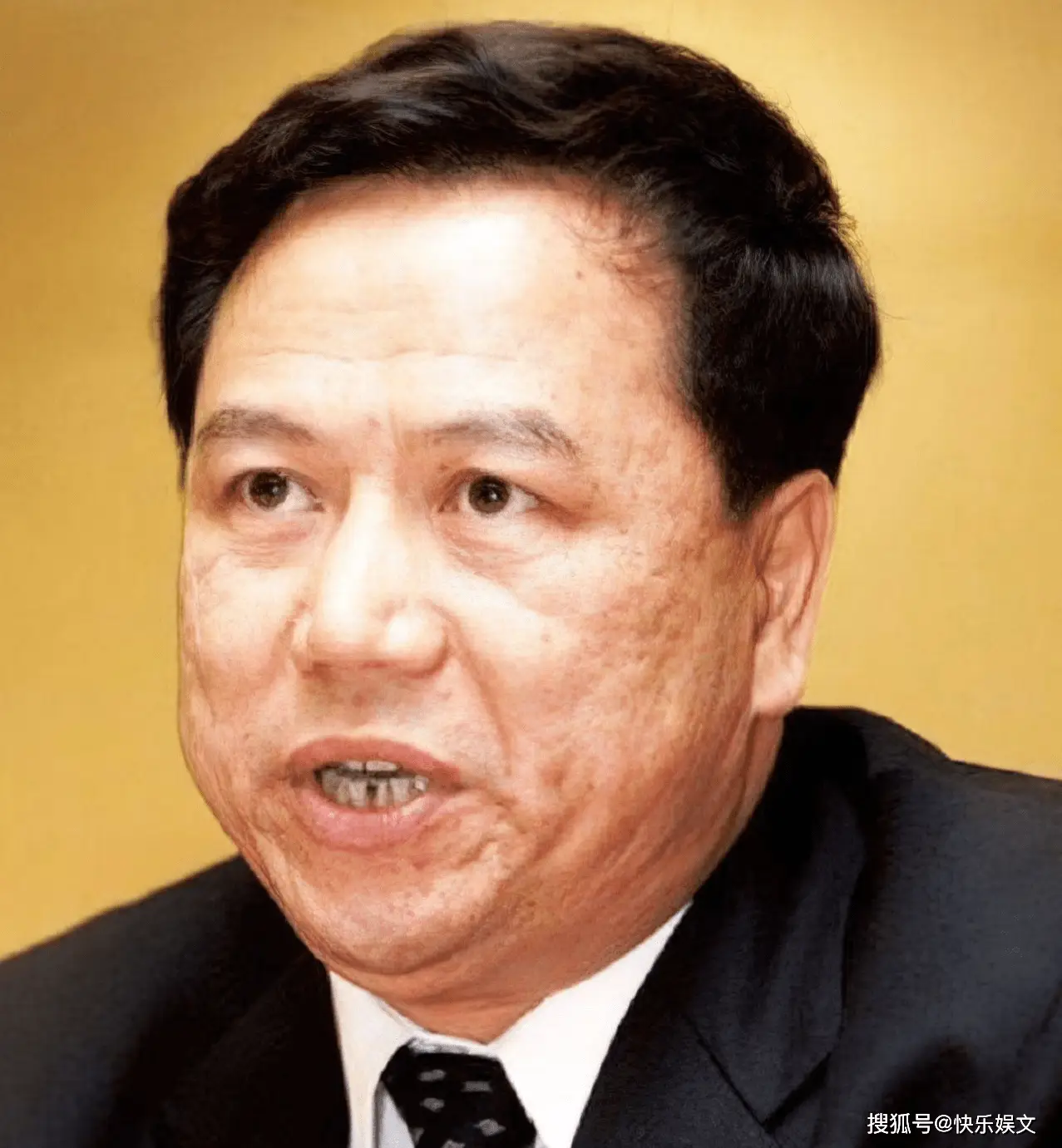 48岁知名女星疑家变！网传富豪老公被抓，因主演《还珠格格》爆红