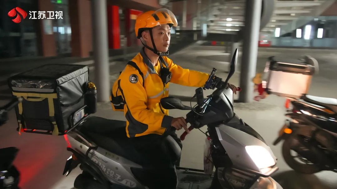 刘壮:外卖员成为“经济年度人物”,因为他的“订单”不一般