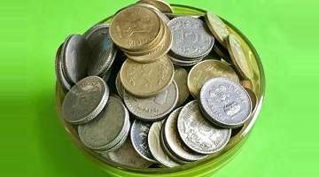 蔡依林在迪拜游玩，打扮时髦，身材非常好，44岁完全没有苍老感