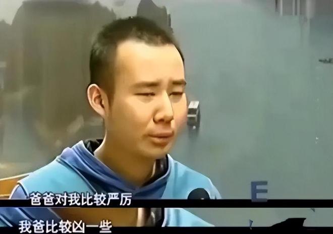 大学生药家鑫被判死刑,想捐出眼角膜,父亲拒绝:你把罪恶都带走