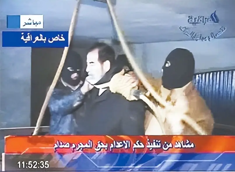 2006年,萨达姆被执行绞刑画面,被人民抛弃的总统!