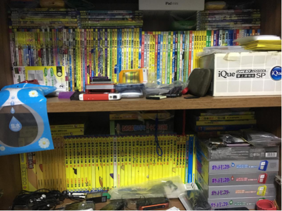 《口袋妖怪》全图鉴早已达成，掌机旁的攻略书又去了哪里？