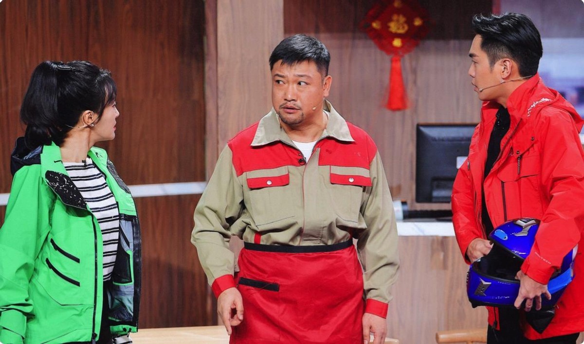 2024央视春晚进入彩排阶段，多位明星亮相，主持人该如何选择？