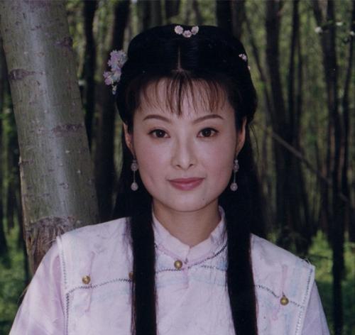 徐威独宠袁立12年却娶了张怡宁，袁立输在了哪里，如今现状如何