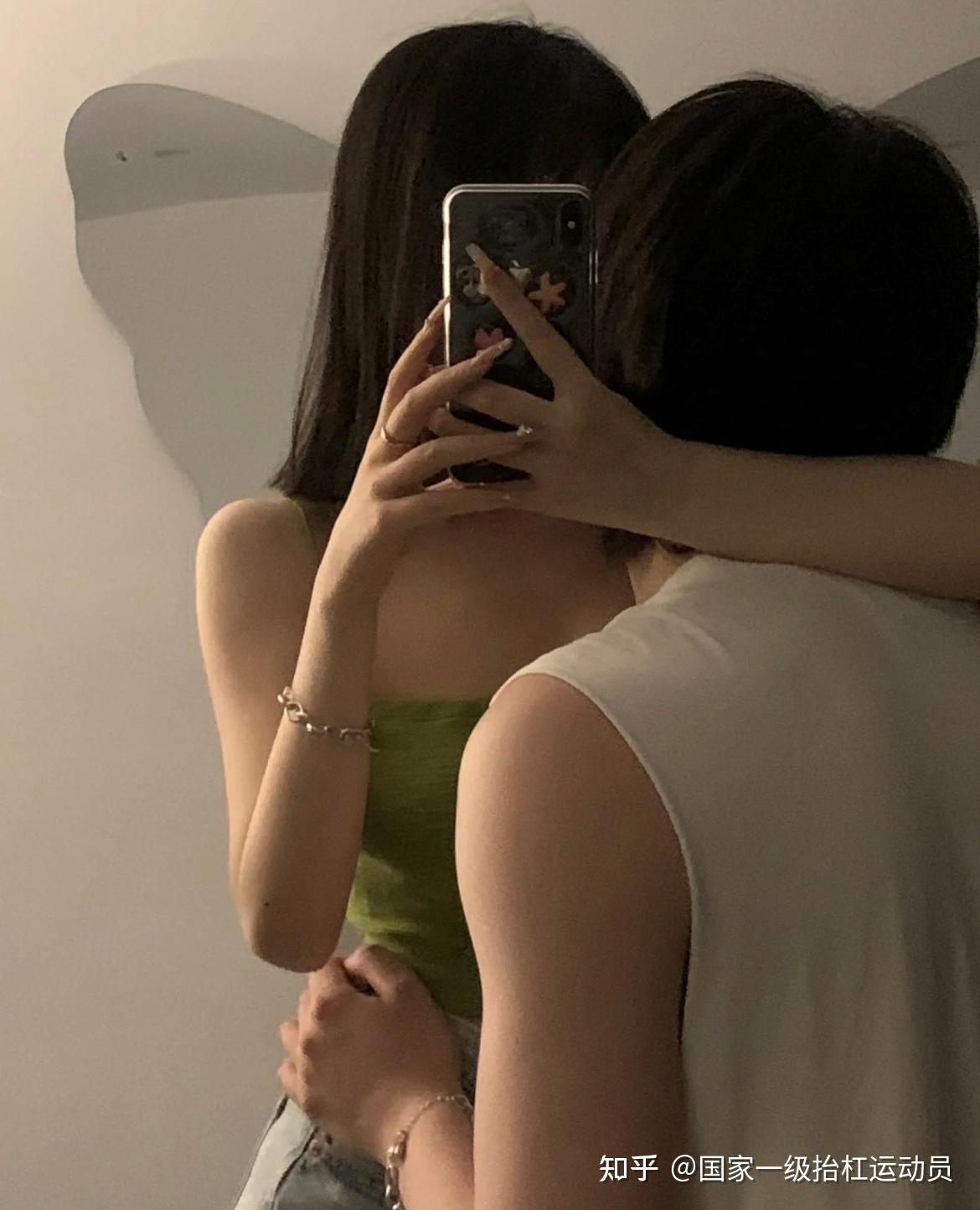 还没找到女朋友怎么办？用社交软件找对象能找得到吗？