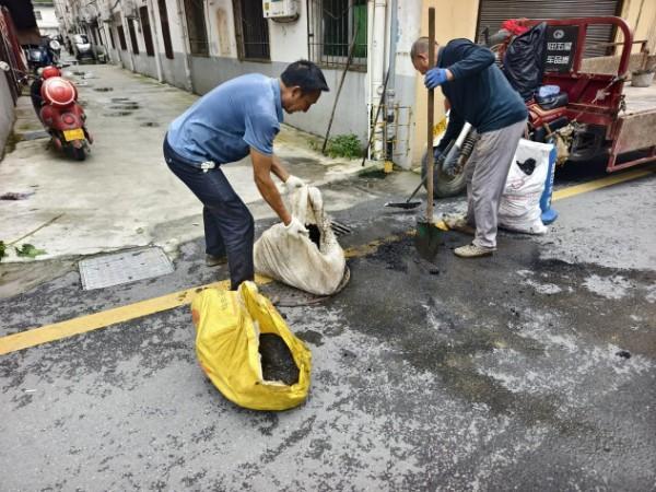 信阳市羊山新区：疏通堵塞管道 “贴心”服务暖民心