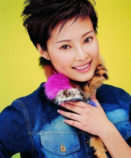 女星的潇洒爱情:6个男友,嫁过仨,做小三被人妻怒扇耳光