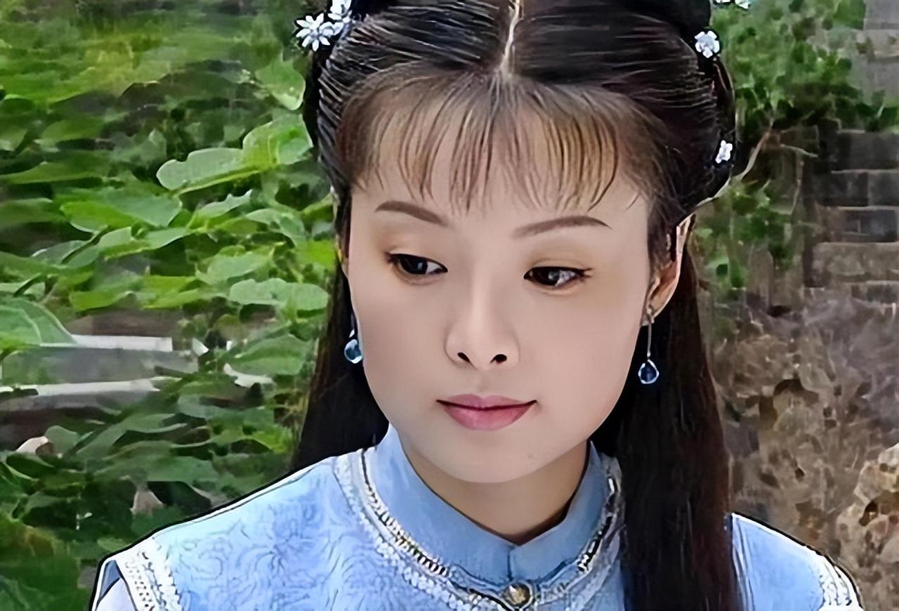 袁立：放着阔太不做，2段婚姻3次绯闻，后嫁小11岁穷男子后悔吗？