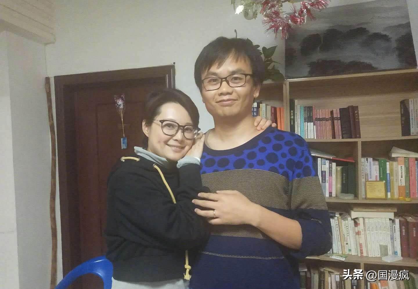 “婚姻疯子”袁立，徐威花800万为她买四合院，三婚却嫁鲜肉诗人