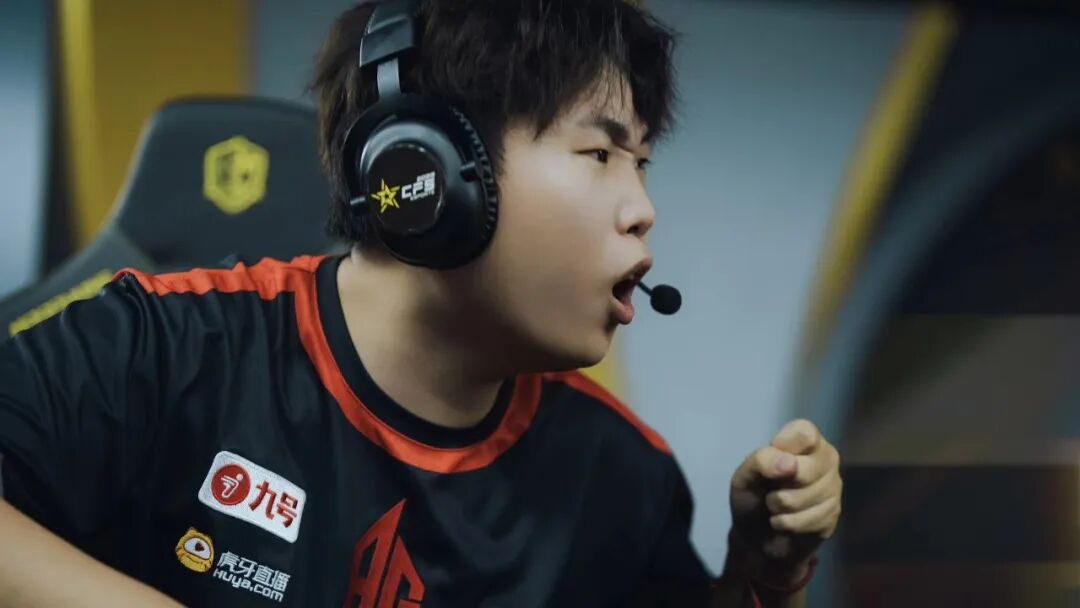 穿越火线职业电竞年终回顾：不断突破情绪阈值的一年