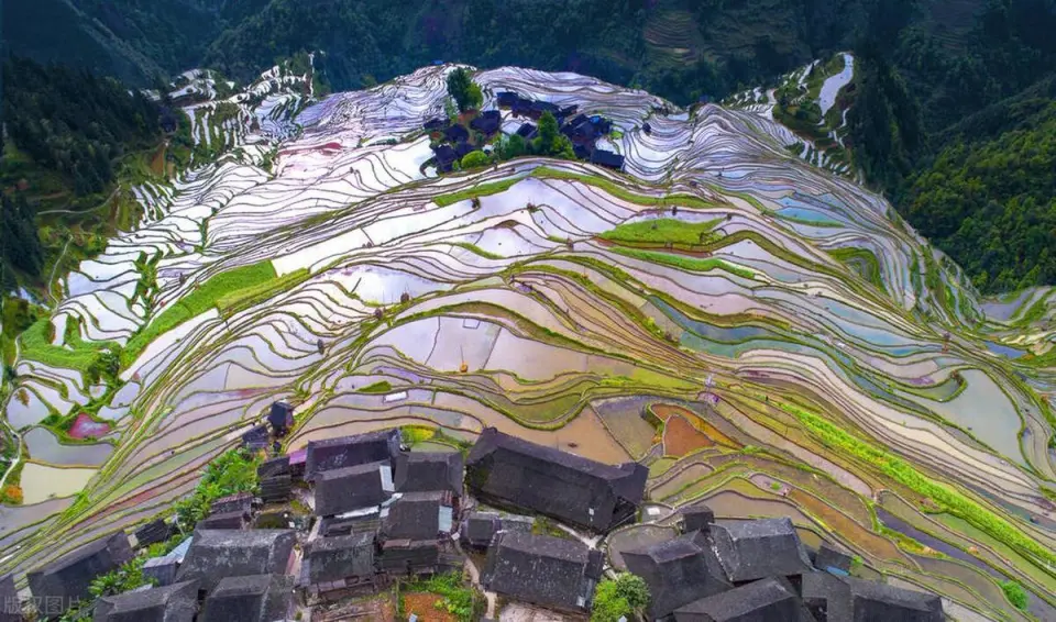 贵州旅游必去的15个景区,去过一半已经此生无憾,你去过了几个