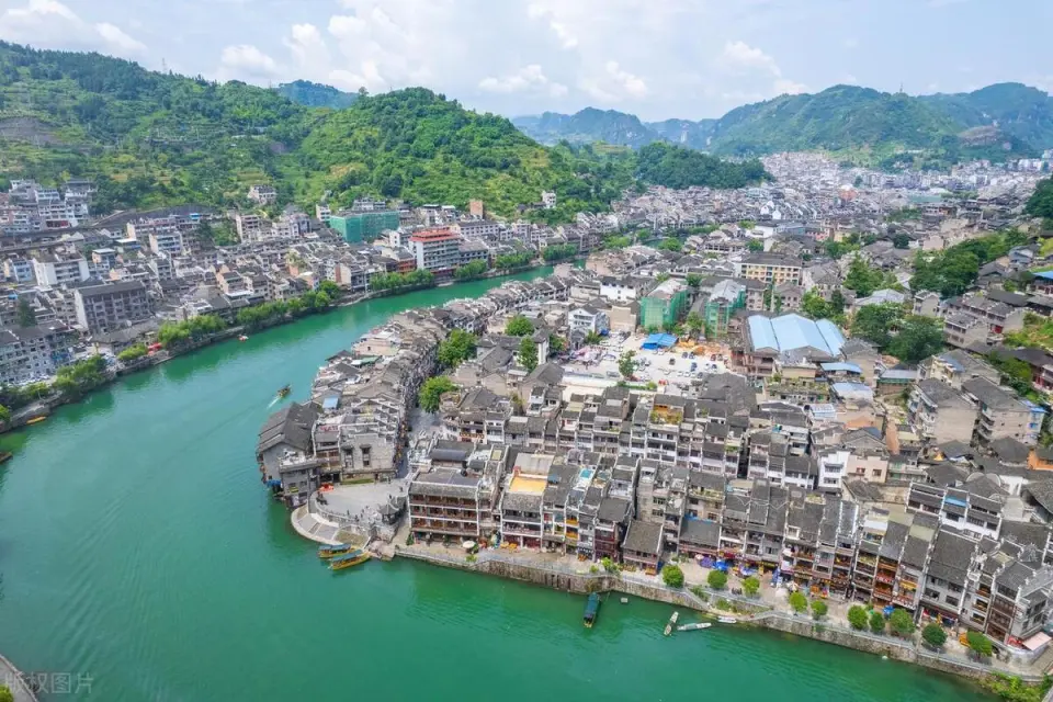 贵州旅游必去的15个景区,去过一半已经此生无憾,你去过了几个