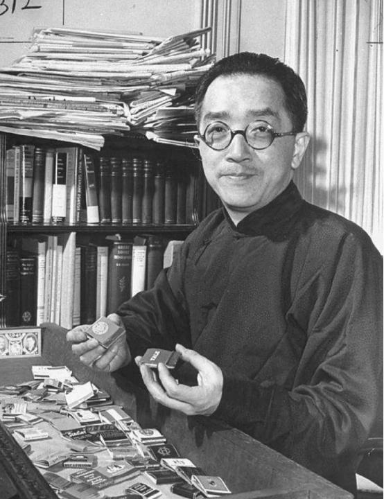 杨振宁父亲拜托胡适为儿子找对象，胡适笑了：他用不着我帮忙