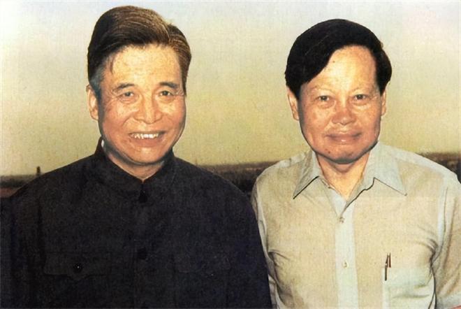 钱学森与杨振宁的差距在哪？很多人理解错了，答案在他们的归宿里