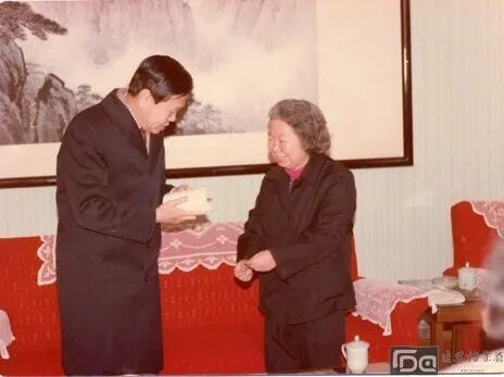 山高水长,杨振宁先生在复旦留下的那些珍贵瞬间