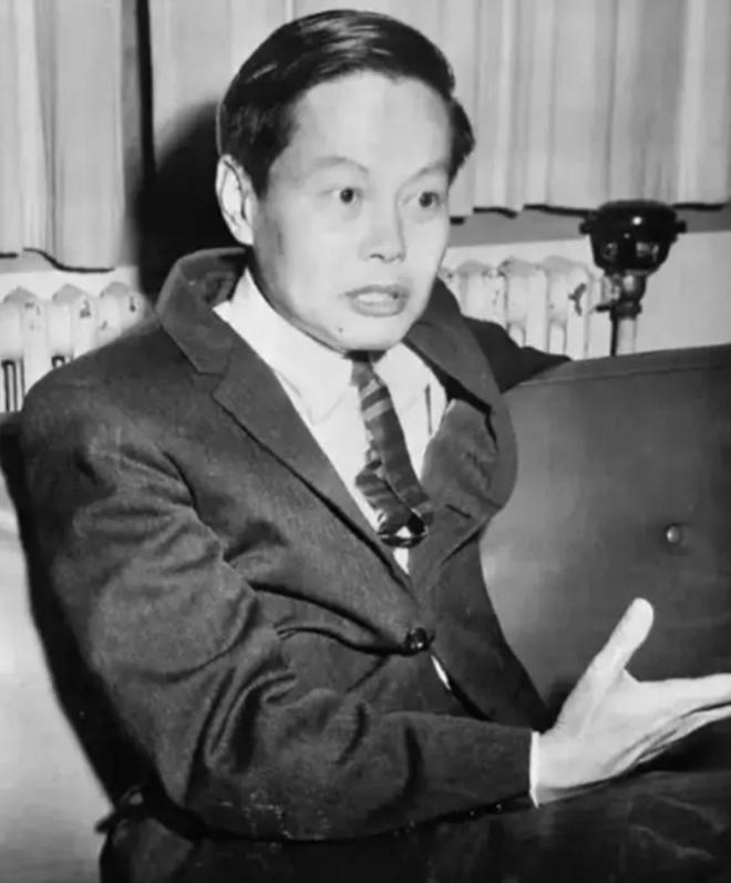 杨澜采访杨振宁:您去世后,翁帆怎么办?他的回答令翁帆泪眼婆娑