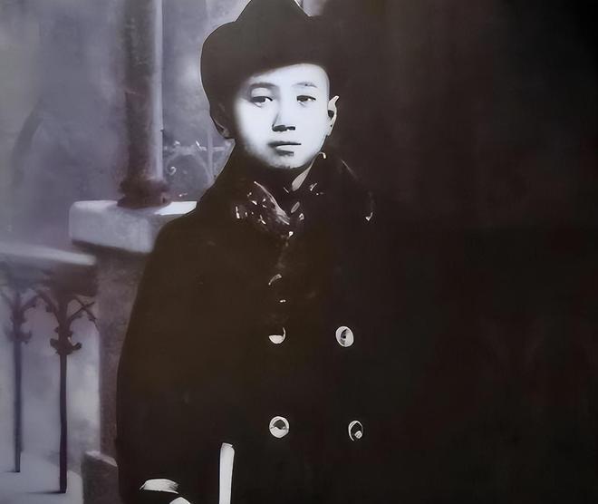 钱学森与杨振宁的差距在哪？很多人理解错了，答案在他们的归宿里