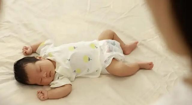 婴儿这些表现，大概率智力很高，尤其是最后2个