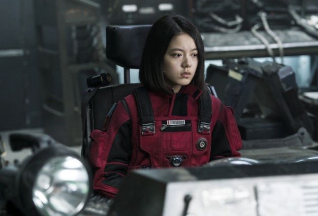 她是赵今麦版的《巴啦啦》美雪，今15岁身高175，腿长绝了！