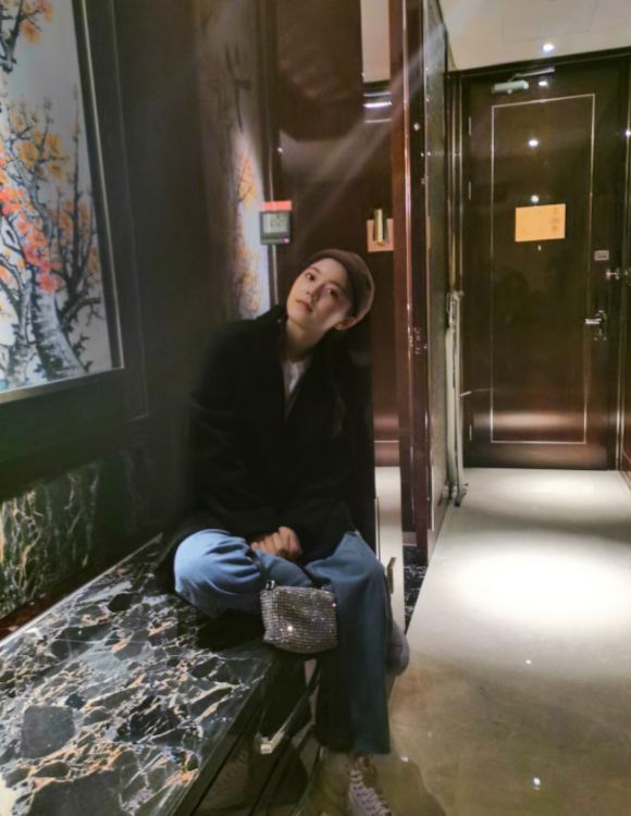 她是赵今麦版的《巴啦啦》美雪，今15岁身高175，腿长绝了！