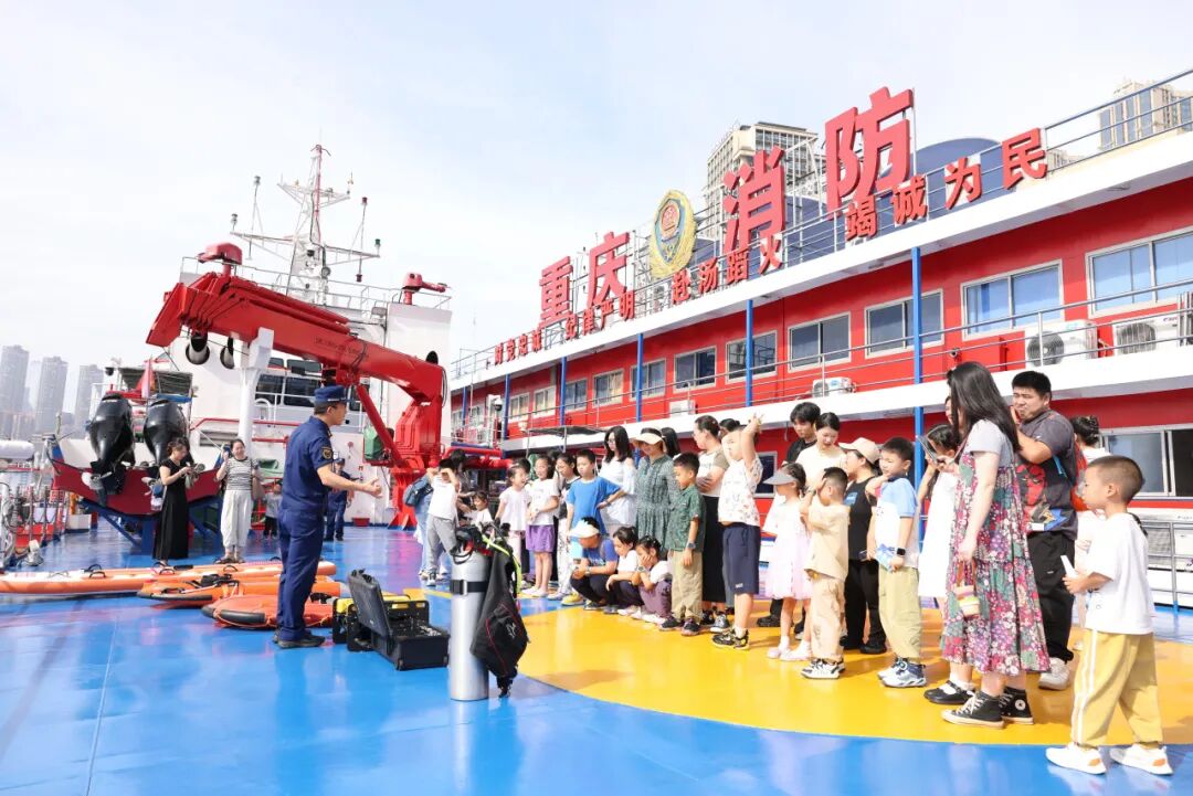 国庆我在岗 | 消防宣传不停歇,安全知识伴你游→