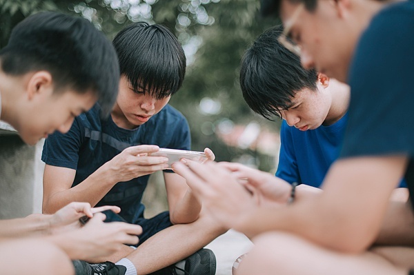 面对网络欺凌、游戏充值等多元网络风险，如何守护少年的你？